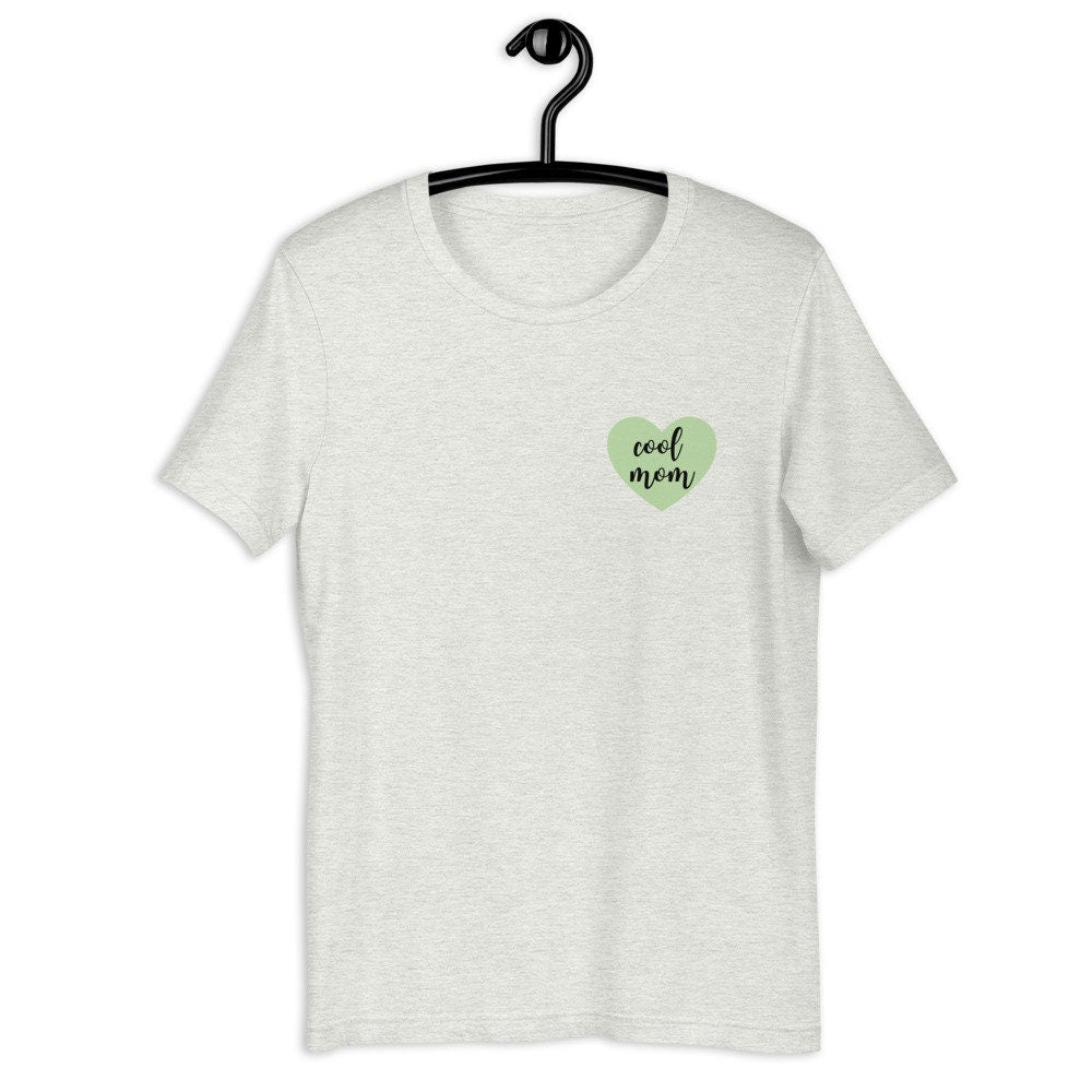 Cool mom green heart Short-Sleeve Unisex T-Shirt, gift for her, mothers day