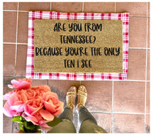 Load image into Gallery viewer, Ten I see Pick up Line Doormat, valentines day, cute doormat, valentines day mat, valentine, heart, love doormat
