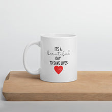 Load image into Gallery viewer, It&#39;s a beautiful day to save lives mug, healthcare mug, nurse mug, essential mug, doctor mug
