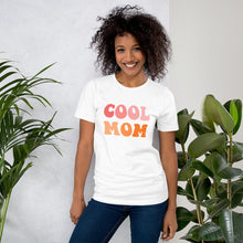 Load image into Gallery viewer, Cool Mom Retro t-shirt
